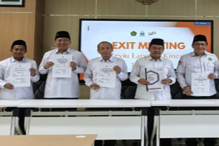 FTIK RAIH KATEGORI  SANGAT BAIK  DALAM HASIL REVIEW KINERJA 2025